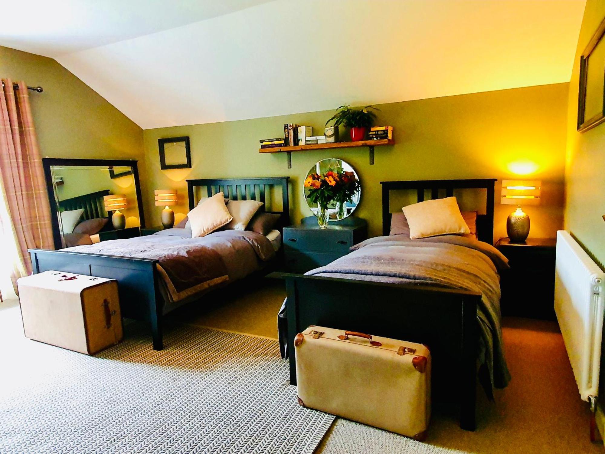 Bryansford Cottage Экстерьер фото