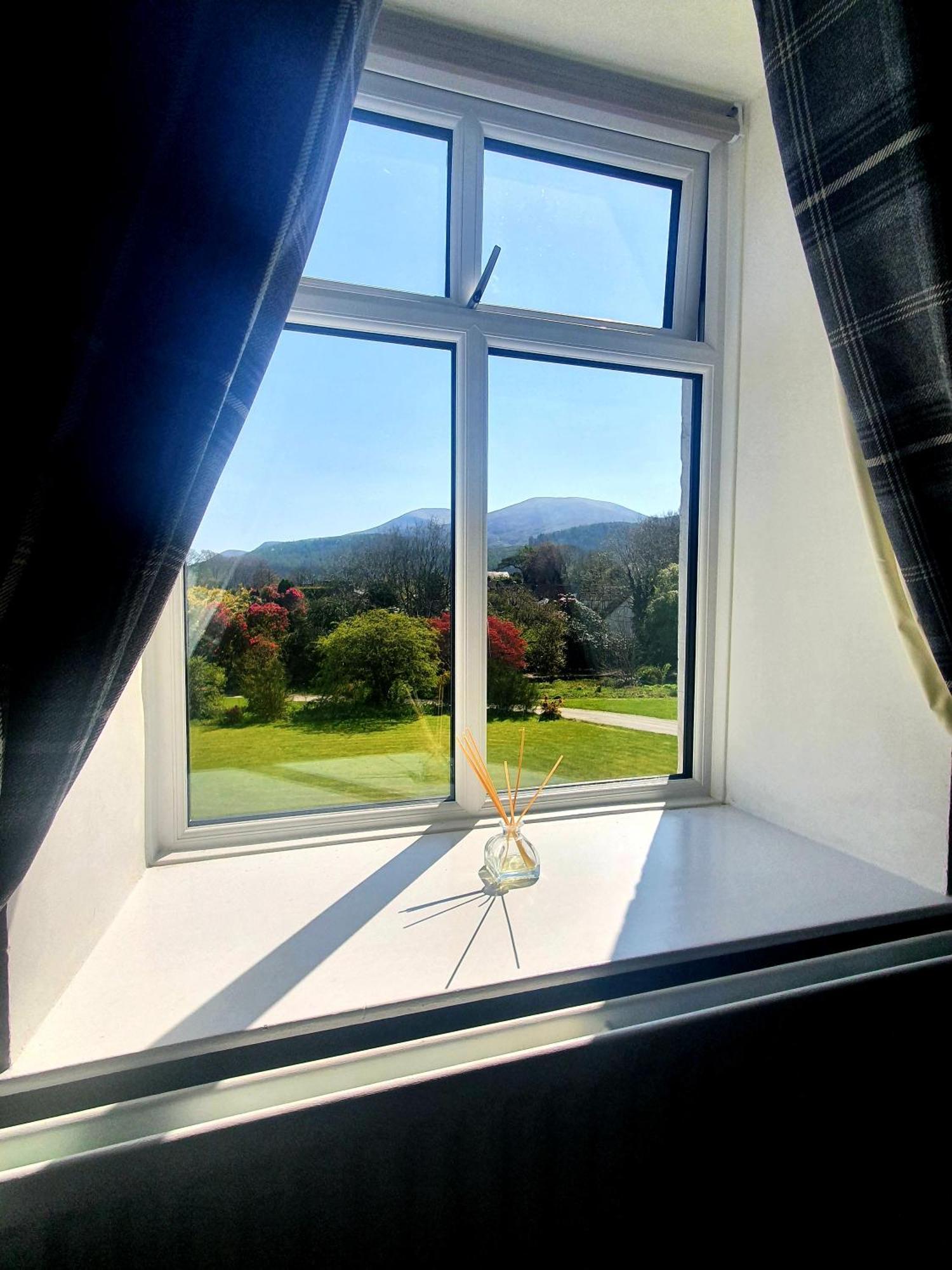 Bryansford Cottage Экстерьер фото