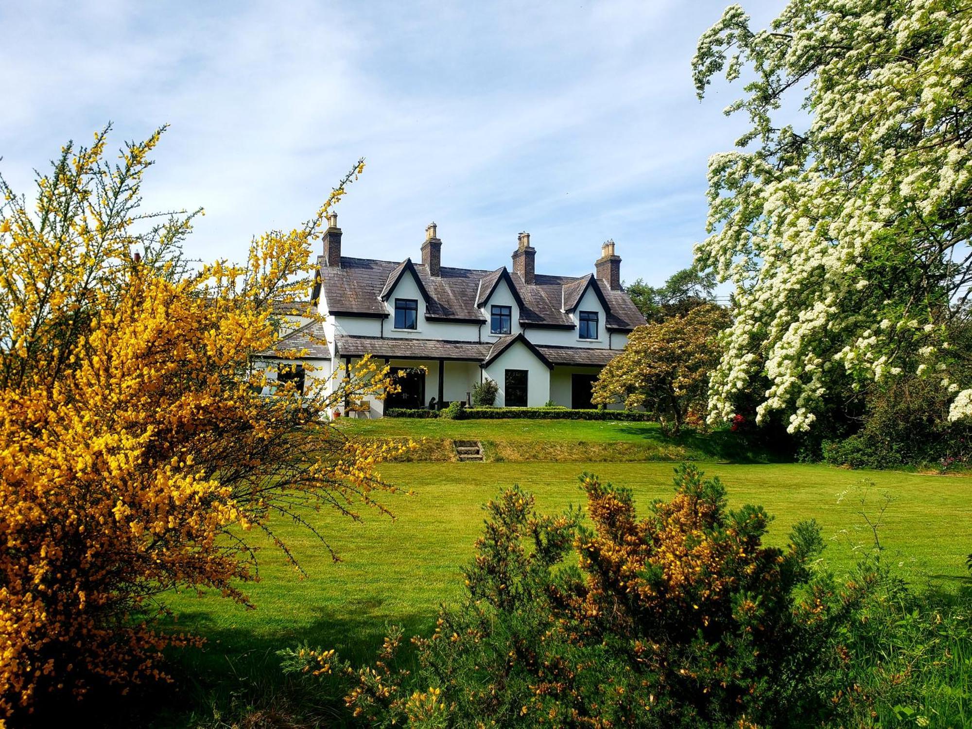 Bryansford Cottage Экстерьер фото